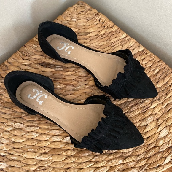 Journee Collection Shoes - Black Ruffled Ballet Flat
